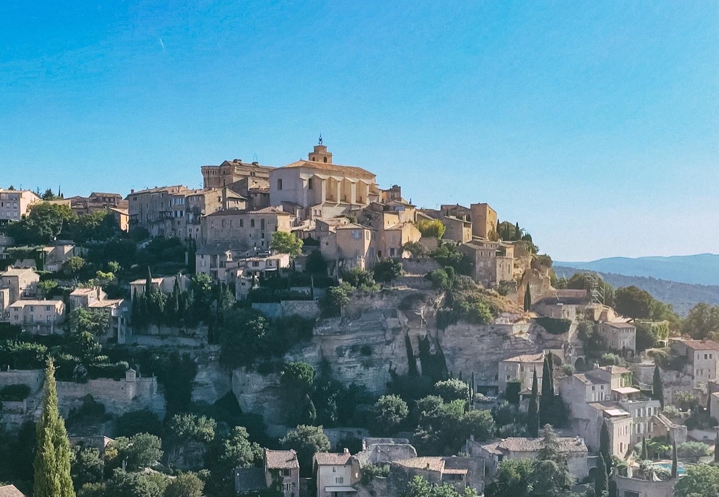 Vue sur la ville de Gordes