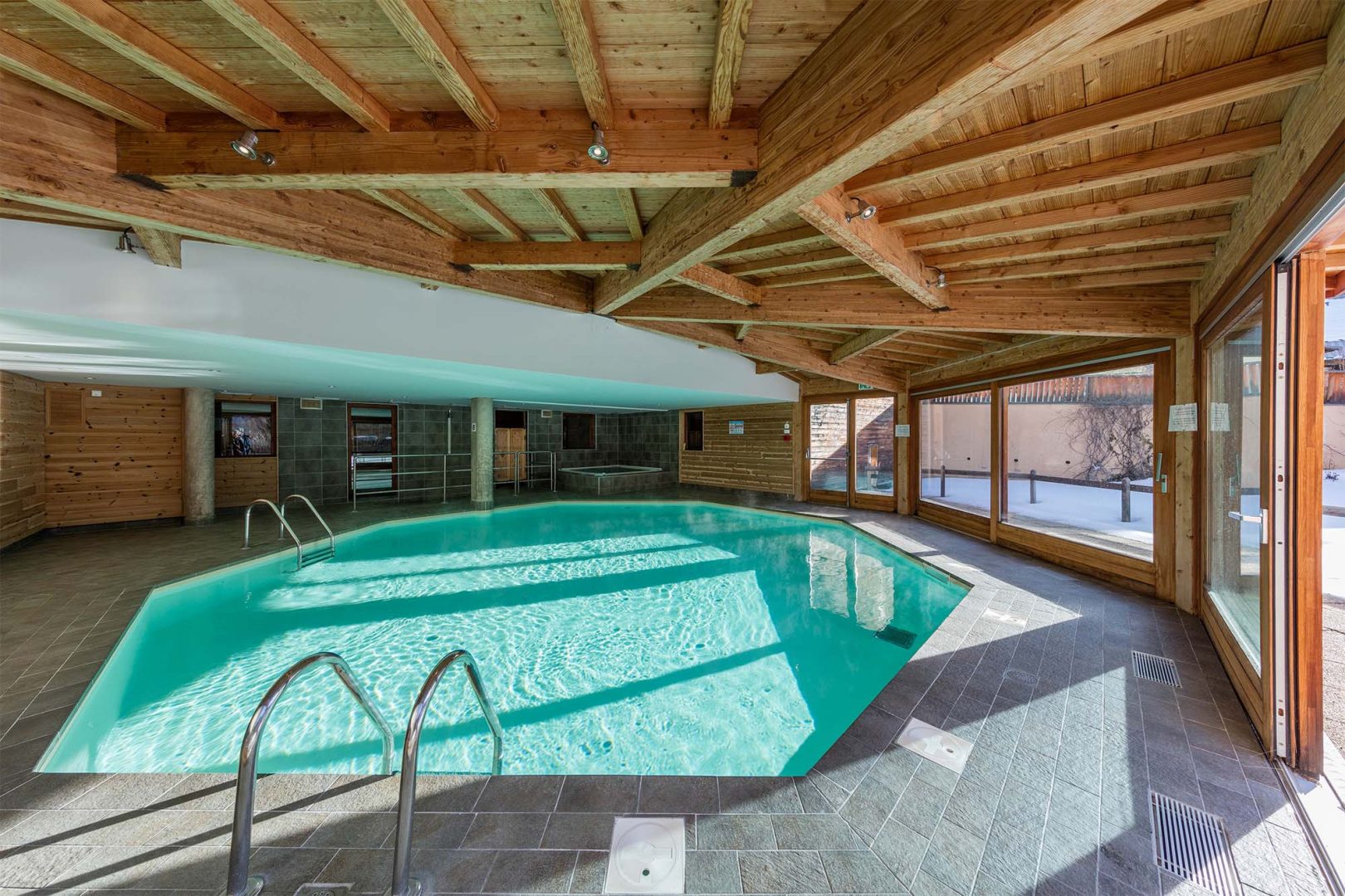 Piscine intérieure, Les Balcons du Viso - Vacances d'hiver à Abriès